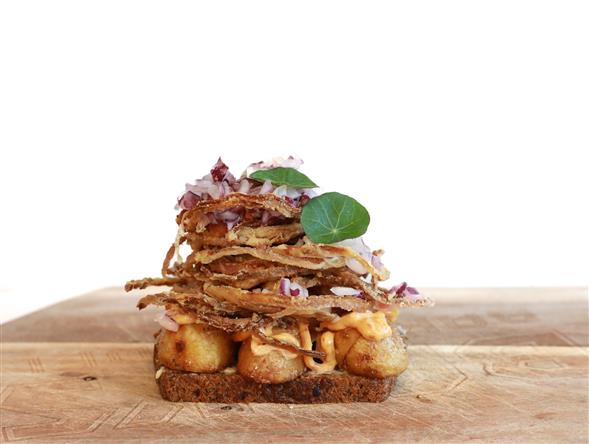 Smørrebrød m/fritteret kartoffel 1