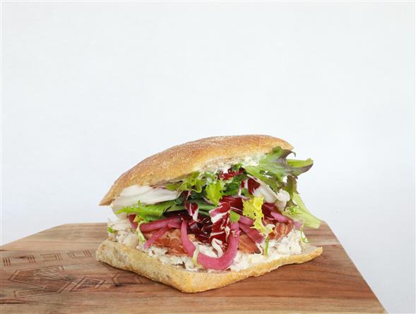 Kylling-/bacon sandwich